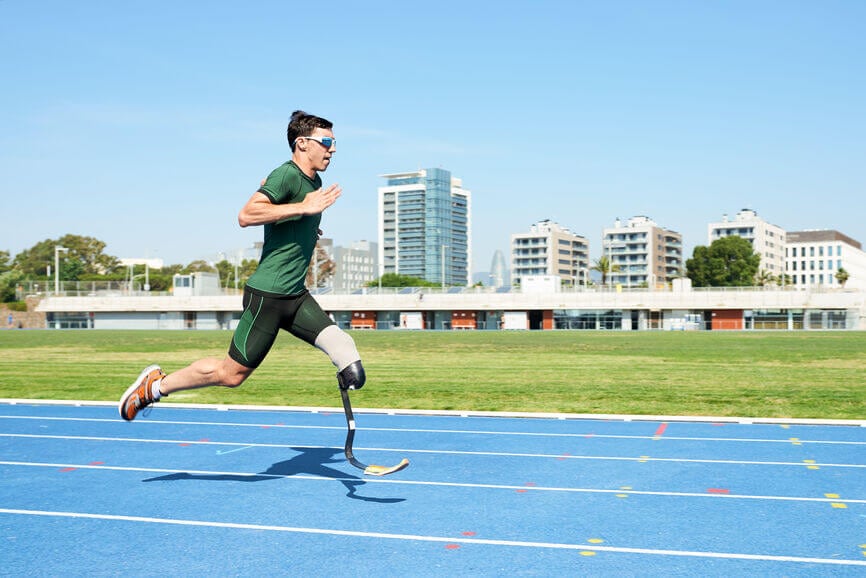 残疾人运动员在运动