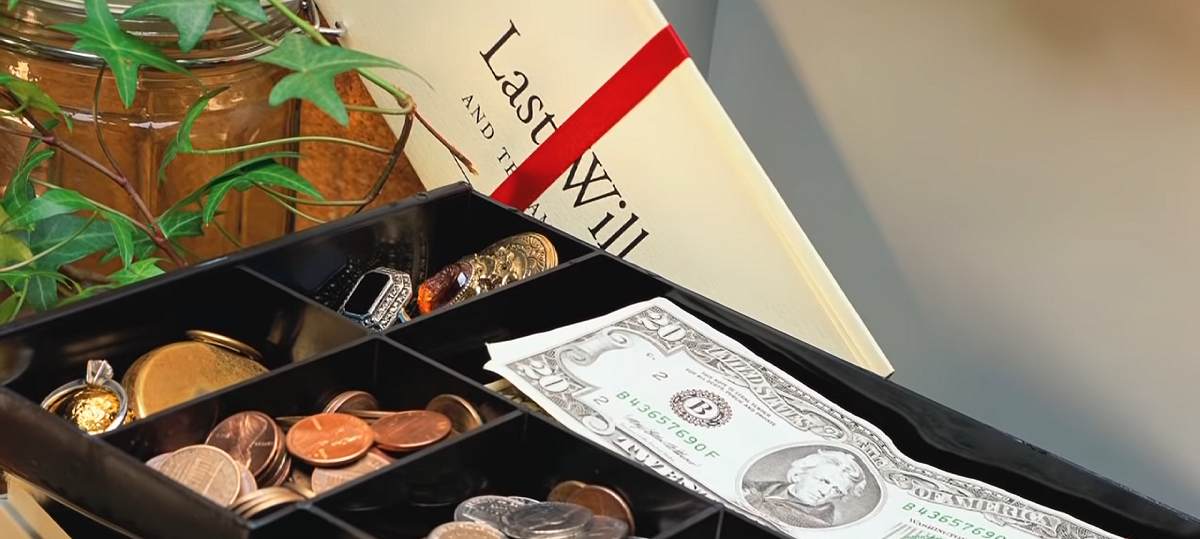 drawer organizer with cash, coins, and jewelry