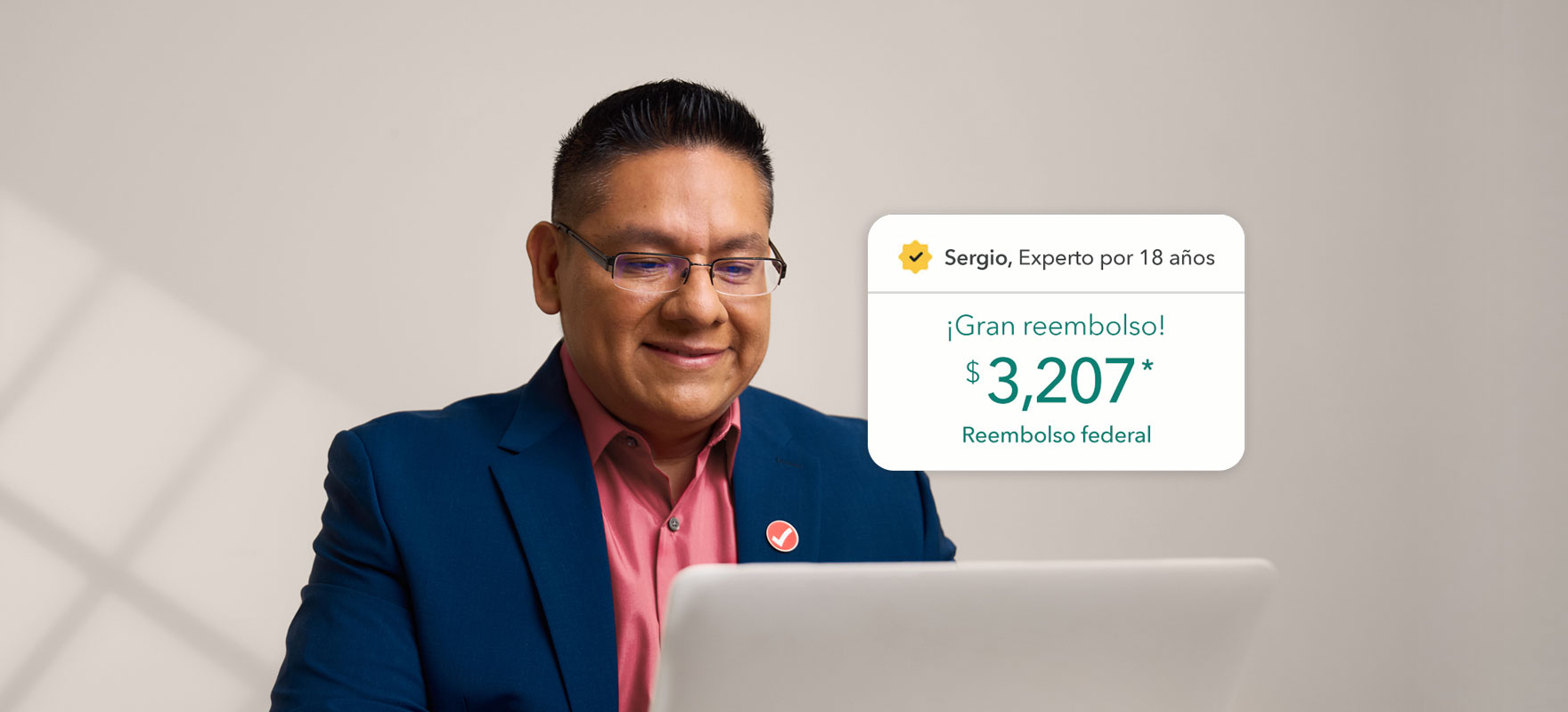 Sergio, un experto con 18 años de experiencia, listo para ayudarte con tus impuestos.