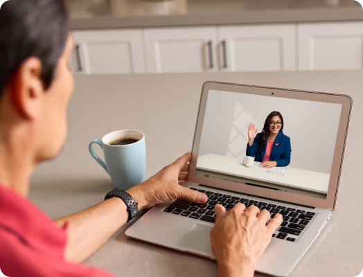 Ed, cliente de TurboTax, en una llamada unidireccional con Ana, experta en impuestos.