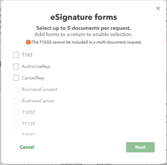 Une personne est en train de signer un formulaire sur une table.